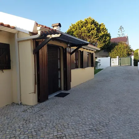Rustic House - Pool, Lagoon & Sea Near Lisbon - Ferienhaus