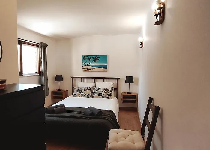 Rustic House - Pool, Lagoon & Sea Near Lisbon - Feriehus